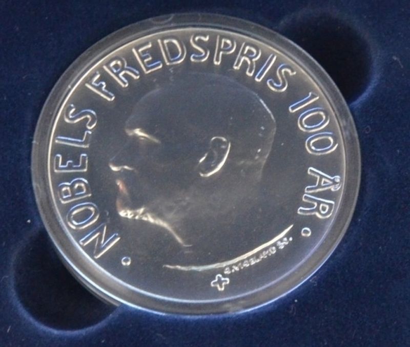 100 kr 2001 - Nobel