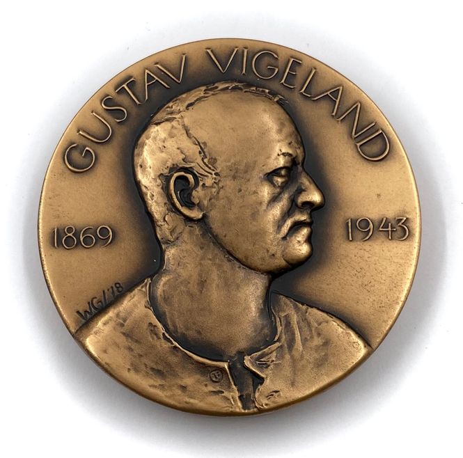 Hovedbilde Gustav Vigeland 1979 i bronse.