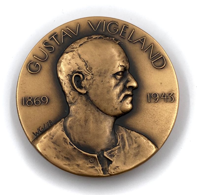 Gustav Vigeland 1979 i bronse.
