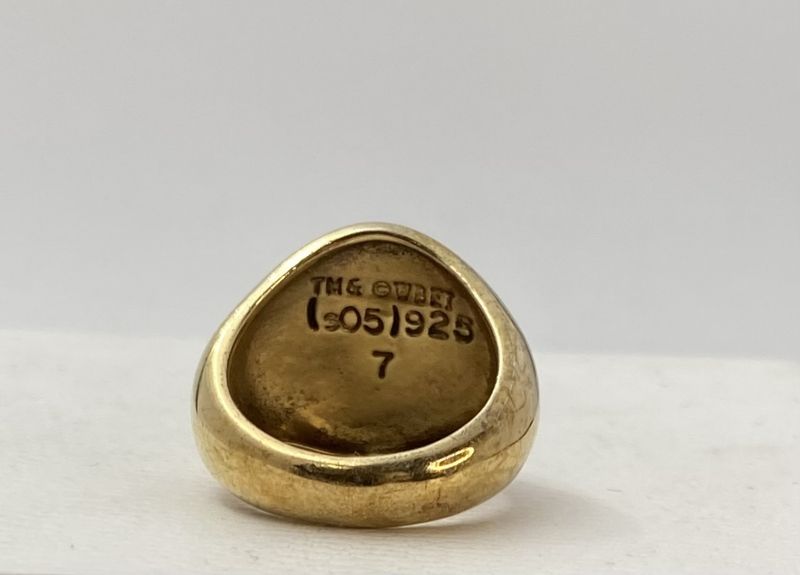 Forgylt ring i 925 sølv.
