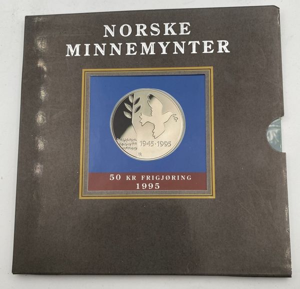 Hovedbilde 50 kr 1995 Frigjøringen i pappomslag.