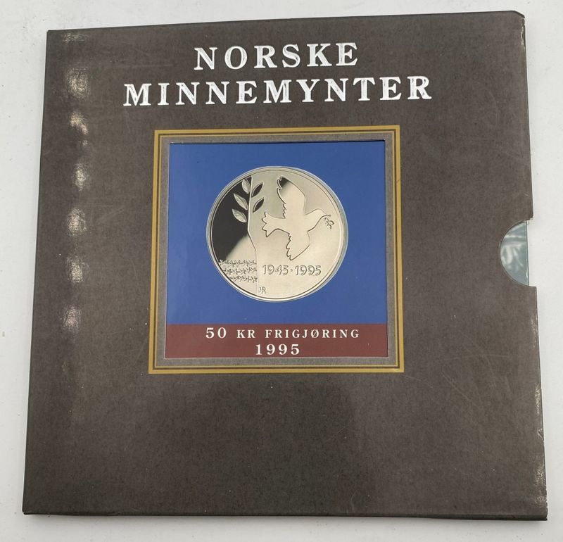 50 kr 1995 Frigjøringen i pappomslag.
