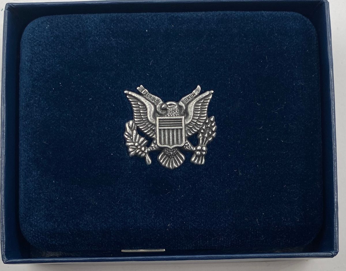 USA:1 dollar 2008 American Eagle i etui med dokumentasjon.